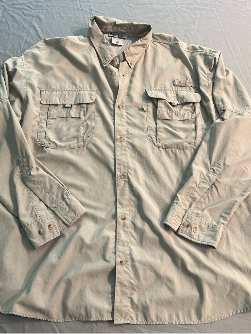 Columbia Men’s Button-Down Outdoor Shirt - Light Beige